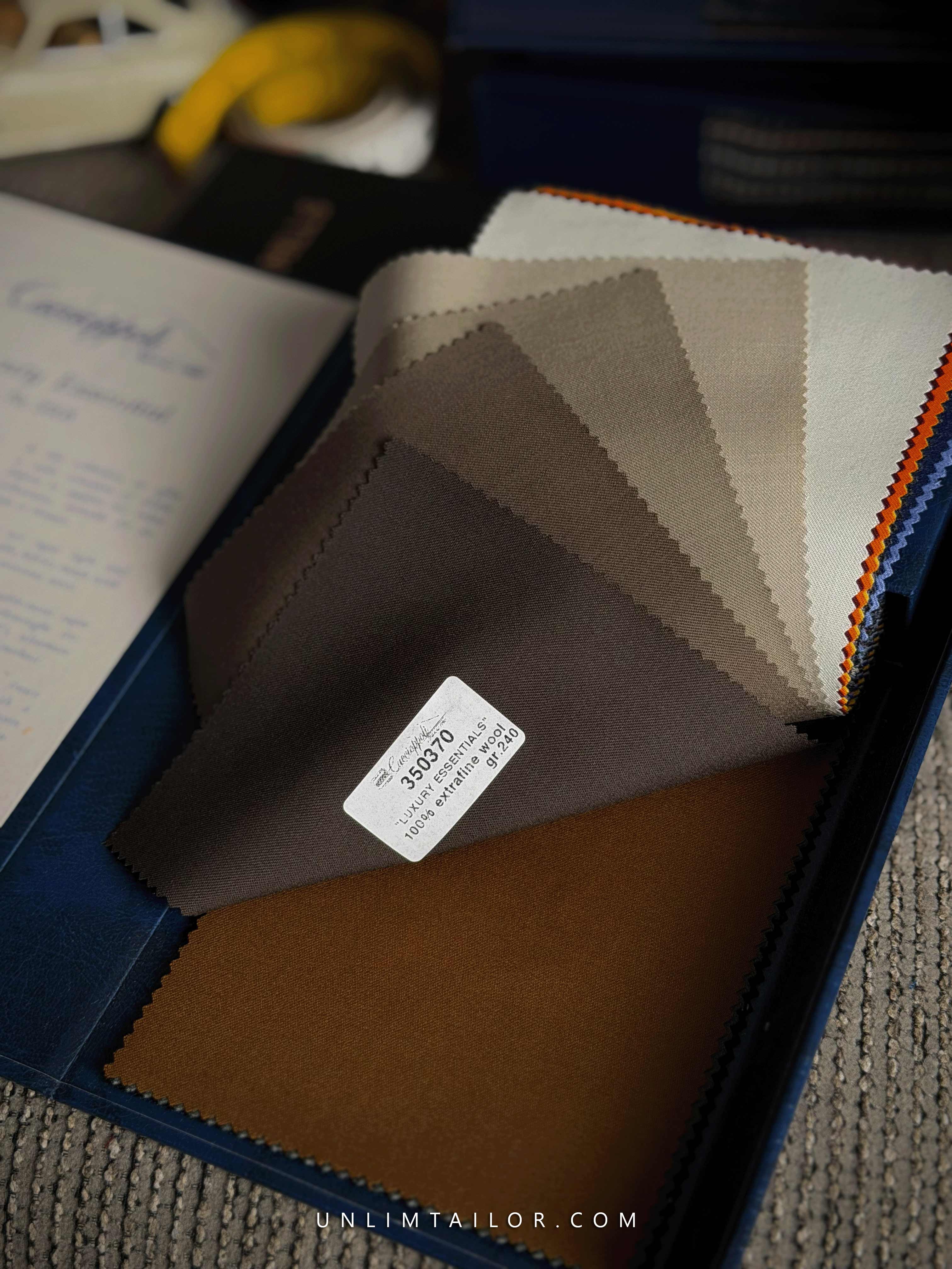 Caccioppoli Wool Silk Linen Blue