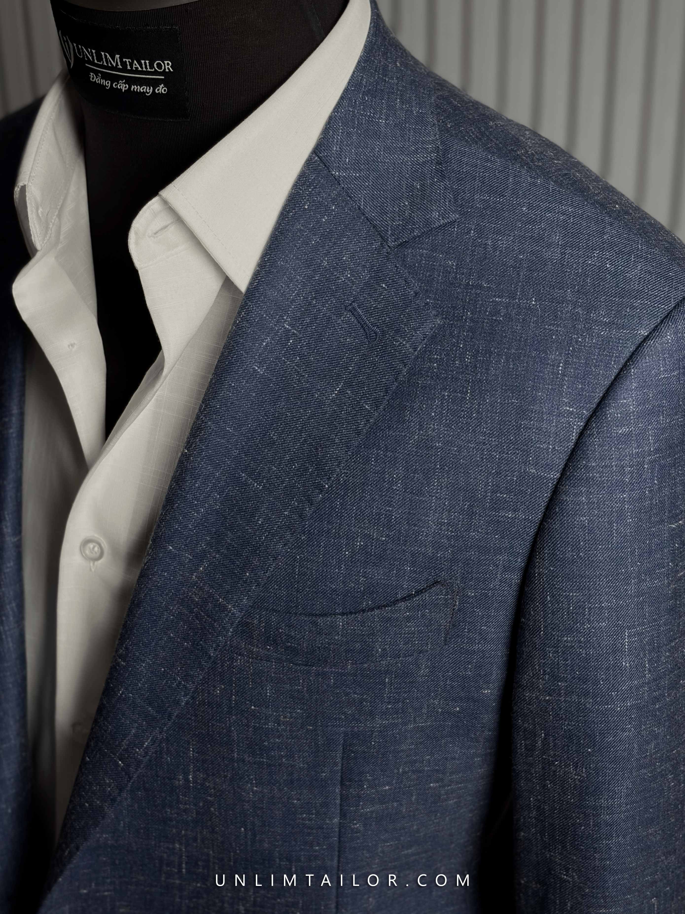 The Riviera Blue Linen Blazer - detail images